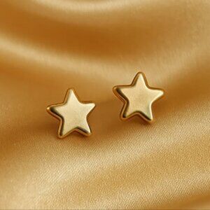 Stunning Gold Star Stud Earrings - Minimalist Dainty Women's Fashion Jewelry